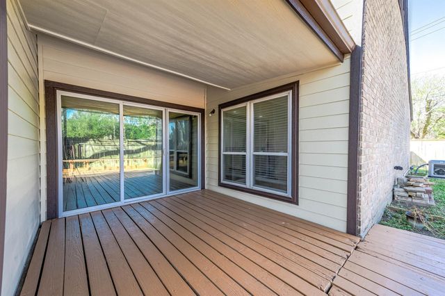 11802 Poplar Creek Drive, Houston, TX 77077