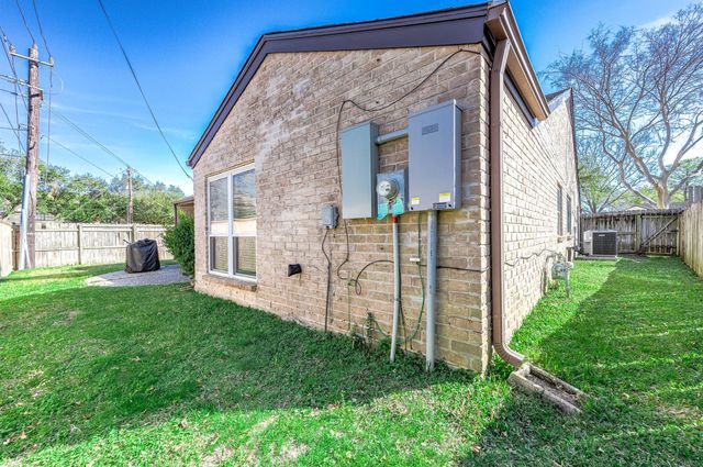 11802 Poplar Creek Drive, Houston, TX 77077