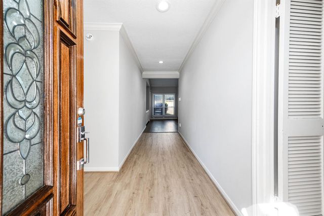 11802 Poplar Creek Drive, Houston, TX 77077