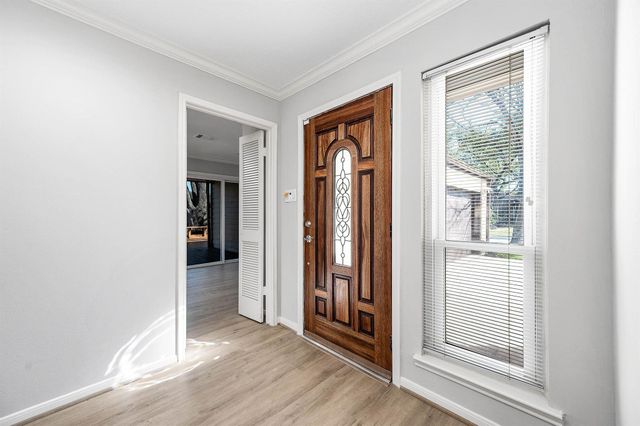 11802 Poplar Creek Drive, Houston, TX 77077