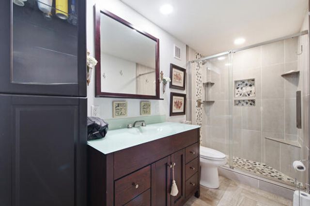 1438 Park Shore Circle 3, Fort Myers, FL 33901
