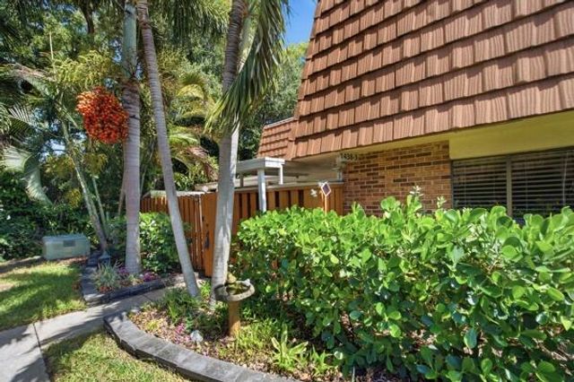 1438 Park Shore Circle 3, Fort Myers, FL 33901