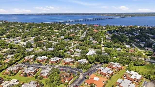 1438 Park Shore Circle 3, Fort Myers, FL 33901