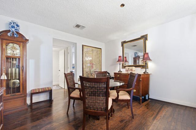 1438 Park Shore Circle 3, Fort Myers, FL 33901