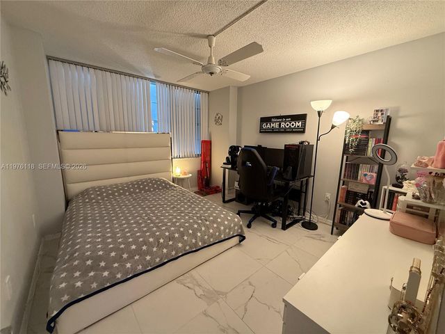 18011 Biscayne Blvd 805, Aventura, FL 33160