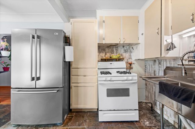 20435 Louise Street, Livonia City, MI 48152