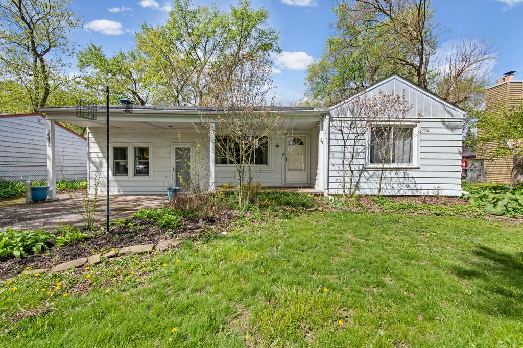 20435 Louise Street, Livonia City, MI 48152