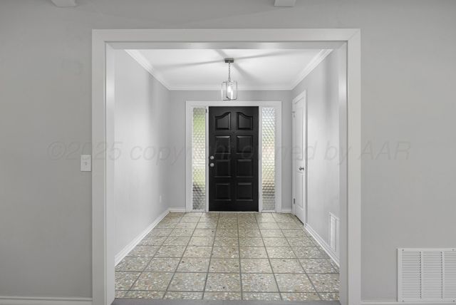 3703 MONTAGUE Drive, Amarillo, TX 79109