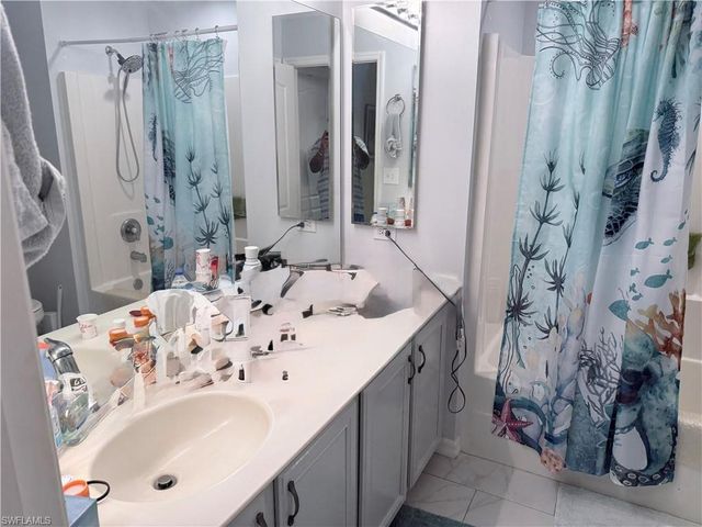 1019 NW 24th PL, Cape Coral, FL 33993