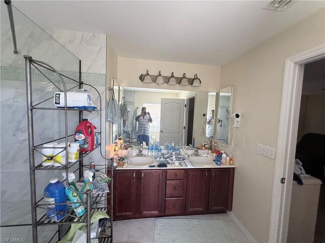 1019 NW 24th PL, Cape Coral, FL 33993