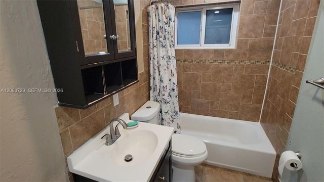 1115 SW 25th Avenue B, Fort Lauderdale, FL 33312