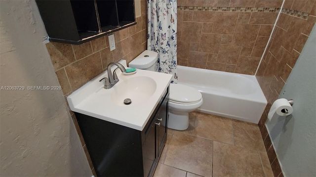 1115 SW 25th Avenue B, Fort Lauderdale, FL 33312