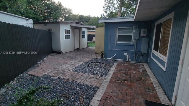 1115 SW 25th Avenue B, Fort Lauderdale, FL 33312