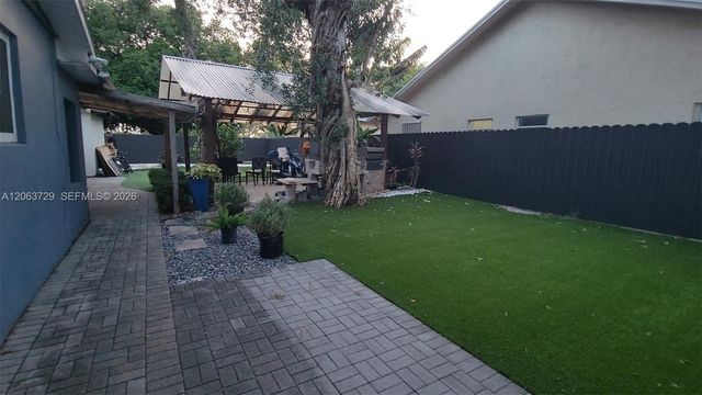 1115 SW 25th Avenue B, Fort Lauderdale, FL 33312
