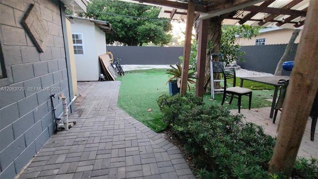 1115 SW 25th Avenue B, Fort Lauderdale, FL 33312