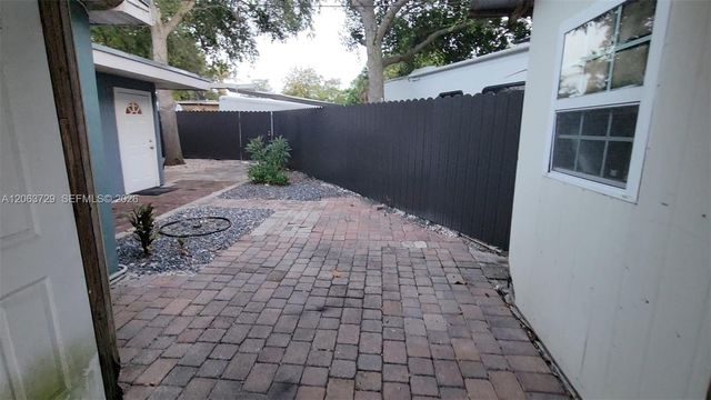 1115 SW 25th Avenue B, Fort Lauderdale, FL 33312