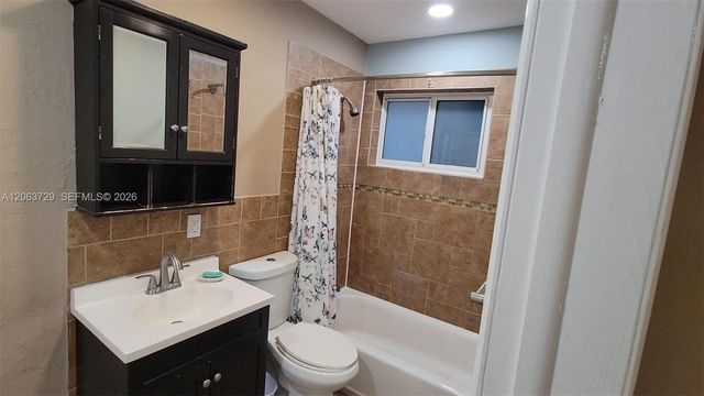 1115 SW 25th Avenue B, Fort Lauderdale, FL 33312