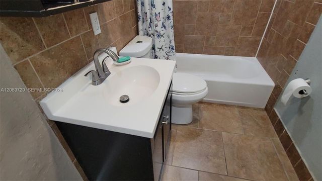1115 SW 25th Avenue B, Fort Lauderdale, FL 33312