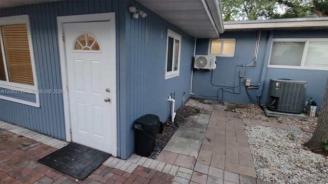 1115 SW 25th Avenue B, Fort Lauderdale, FL 33312