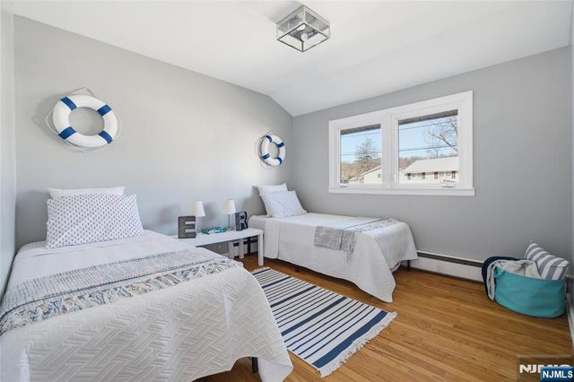 11 Willow Terrace, Verona, NJ 07044