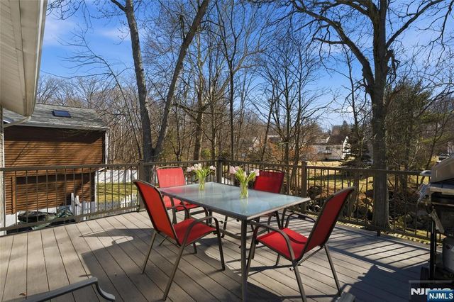 11 Willow Terrace, Verona, NJ 07044