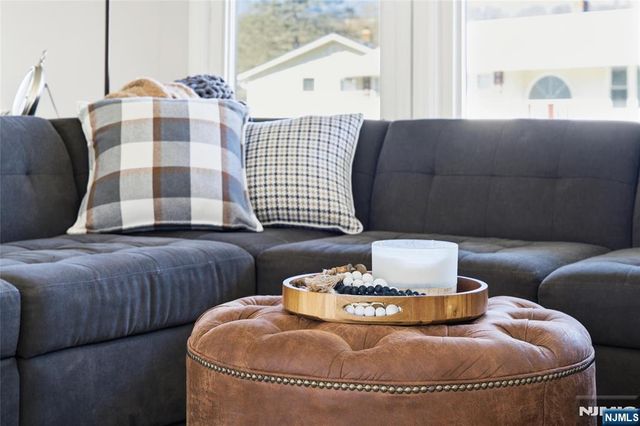 11 Willow Terrace, Verona, NJ 07044