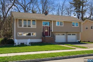 11 Willow Terrace, Verona, NJ 07044