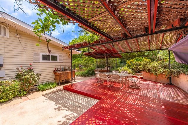 4776 Excelente Drive, Woodland Hills, CA 91364