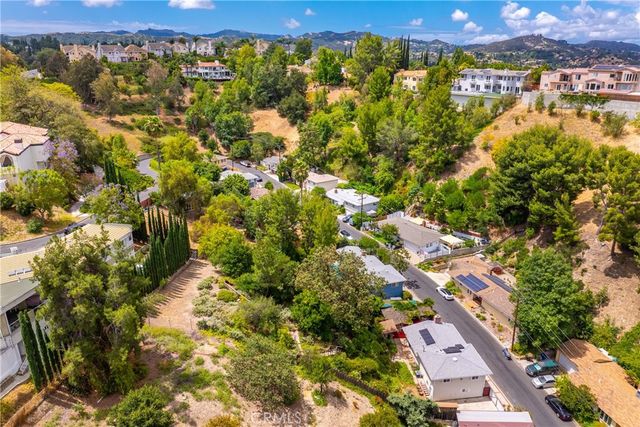 4776 Excelente Drive, Woodland Hills, CA 91364