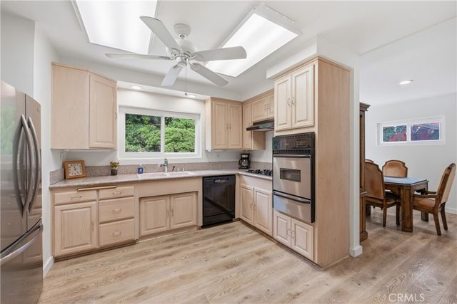 4776 Excelente Drive, Woodland Hills, CA 91364