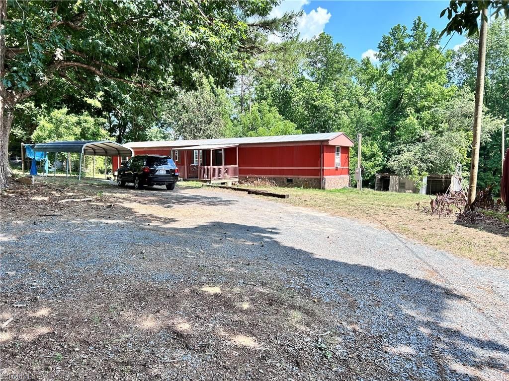 1270 Little Point Road, Randleman, NC 27317