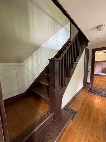 14 Wheelwright Rd, Barre, MA 01005