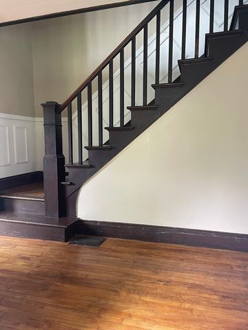14 Wheelwright Rd, Barre, MA 01005