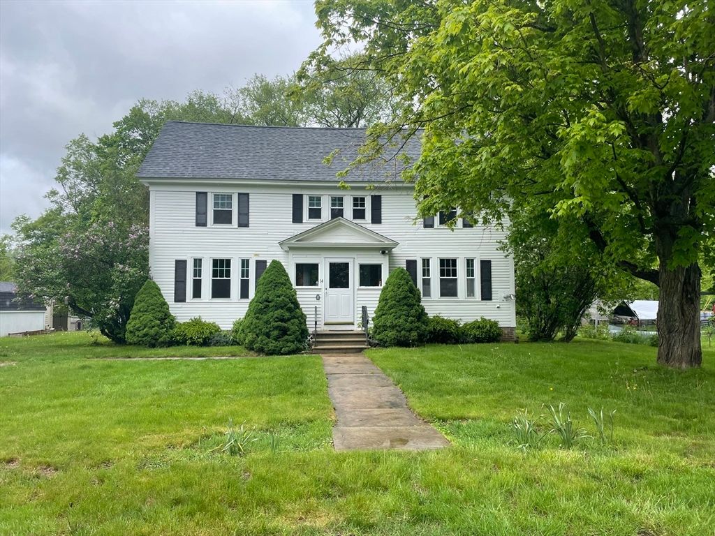 14 Wheelwright Rd, Barre, MA 01005