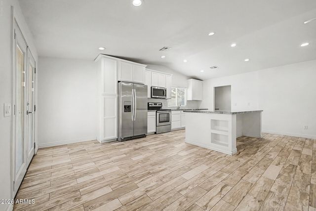 945 N CENTRAL Drive, Chandler, AZ 85224