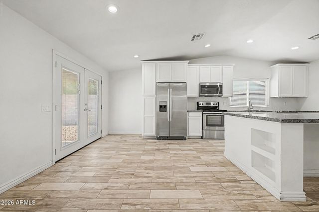 945 N CENTRAL Drive, Chandler, AZ 85224