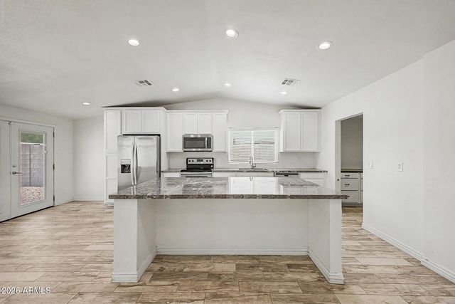 945 N CENTRAL Drive, Chandler, AZ 85224