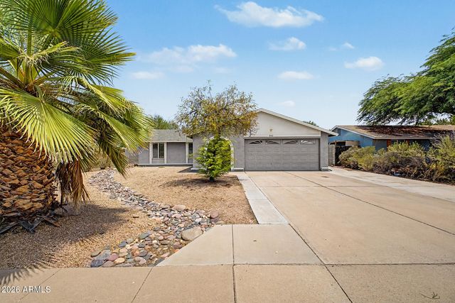 945 N CENTRAL Drive, Chandler, AZ 85224