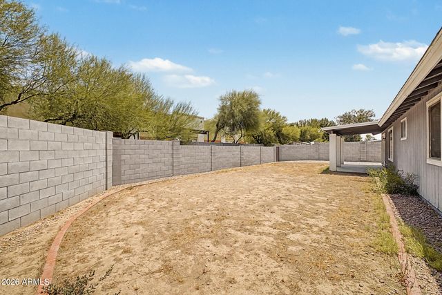 945 N CENTRAL Drive, Chandler, AZ 85224