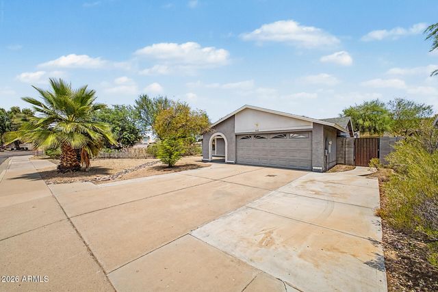 945 N CENTRAL Drive, Chandler, AZ 85224