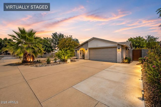945 N CENTRAL Drive, Chandler, AZ 85224