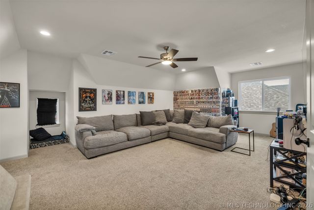 2894 E 142nd Court S, Bixby, OK 74008