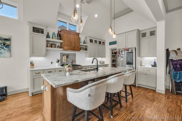 2894 E 142nd Court S, Bixby, OK 74008