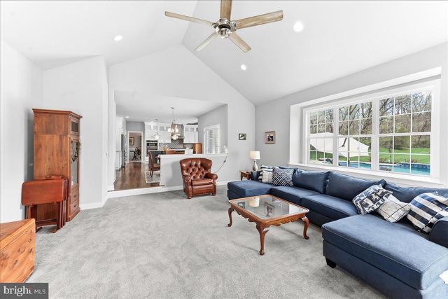 16 GREEN WAY DR, Doylestown, PA 18901