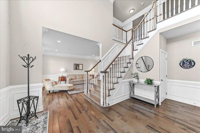 16 GREEN WAY DR, Doylestown, PA 18901