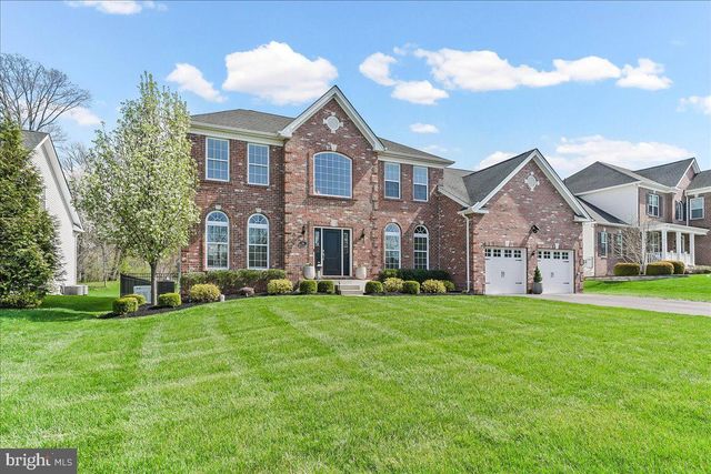 16 GREEN WAY DR, Doylestown, PA 18901