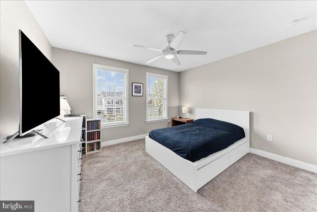 16 GREEN WAY DR, Doylestown, PA 18901