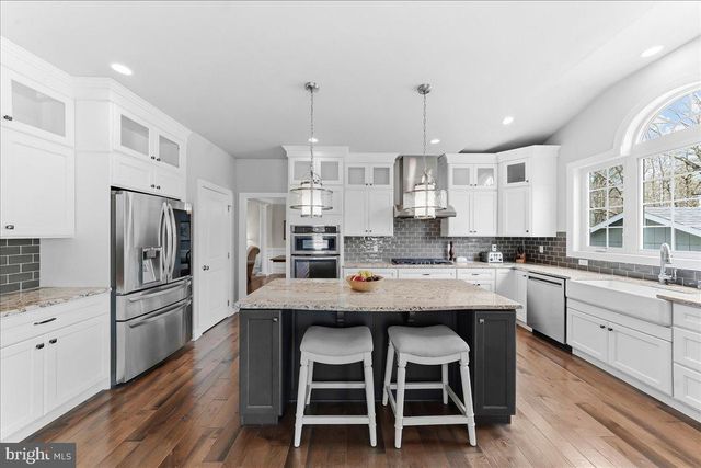 16 GREEN WAY DR, Doylestown, PA 18901