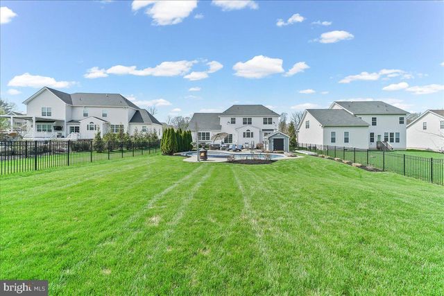 16 GREEN WAY DR, Doylestown, PA 18901