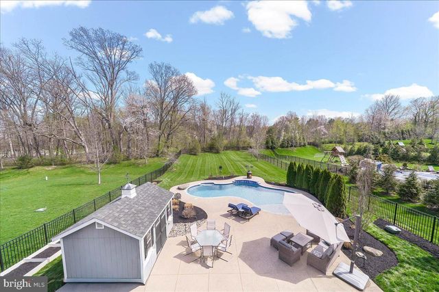 16 GREEN WAY DR, Doylestown, PA 18901